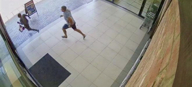 Former Springbok rugby captain chases down shoplifter in Paarl