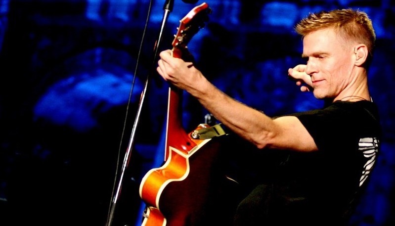 Bryan Adams to play additional show in Cape Town