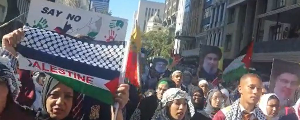 Capetonians march in CBD in support of Palestine