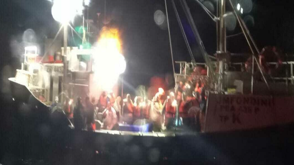 Video: NSRI assists 26 crew from a vessel on fire off Cape Point