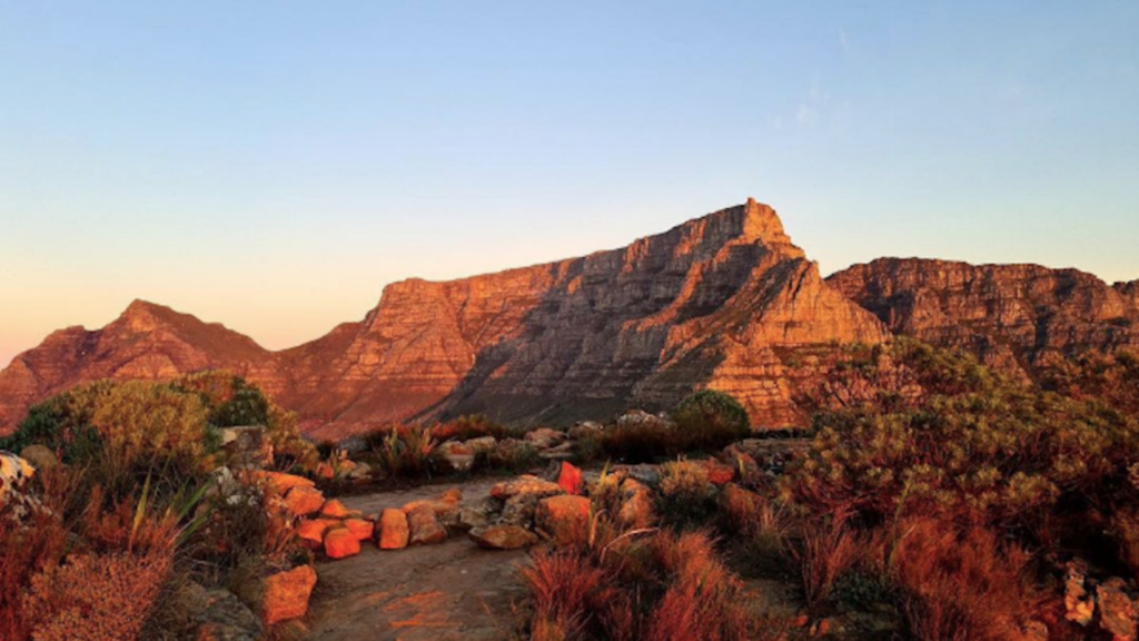 Last chance to vote for Table Mountain as Africa's Leading Tourist Attraction