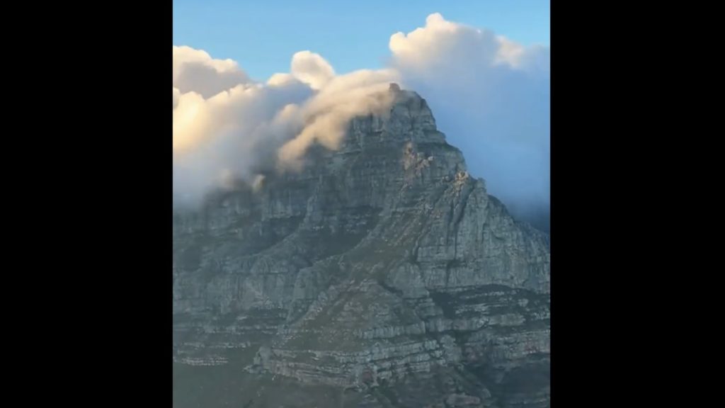 Video: New7Wonders appreciates Table Mountain's cloud show