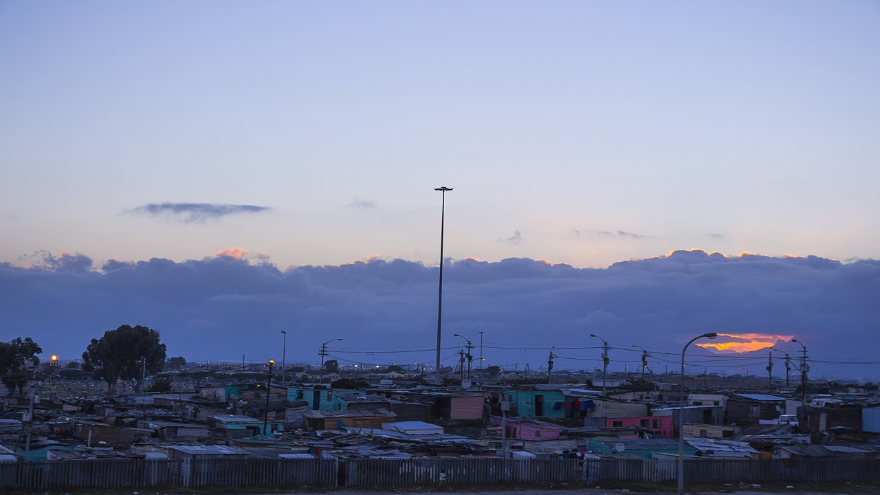 City connects 571 households in Gugulethu to the electricity grid