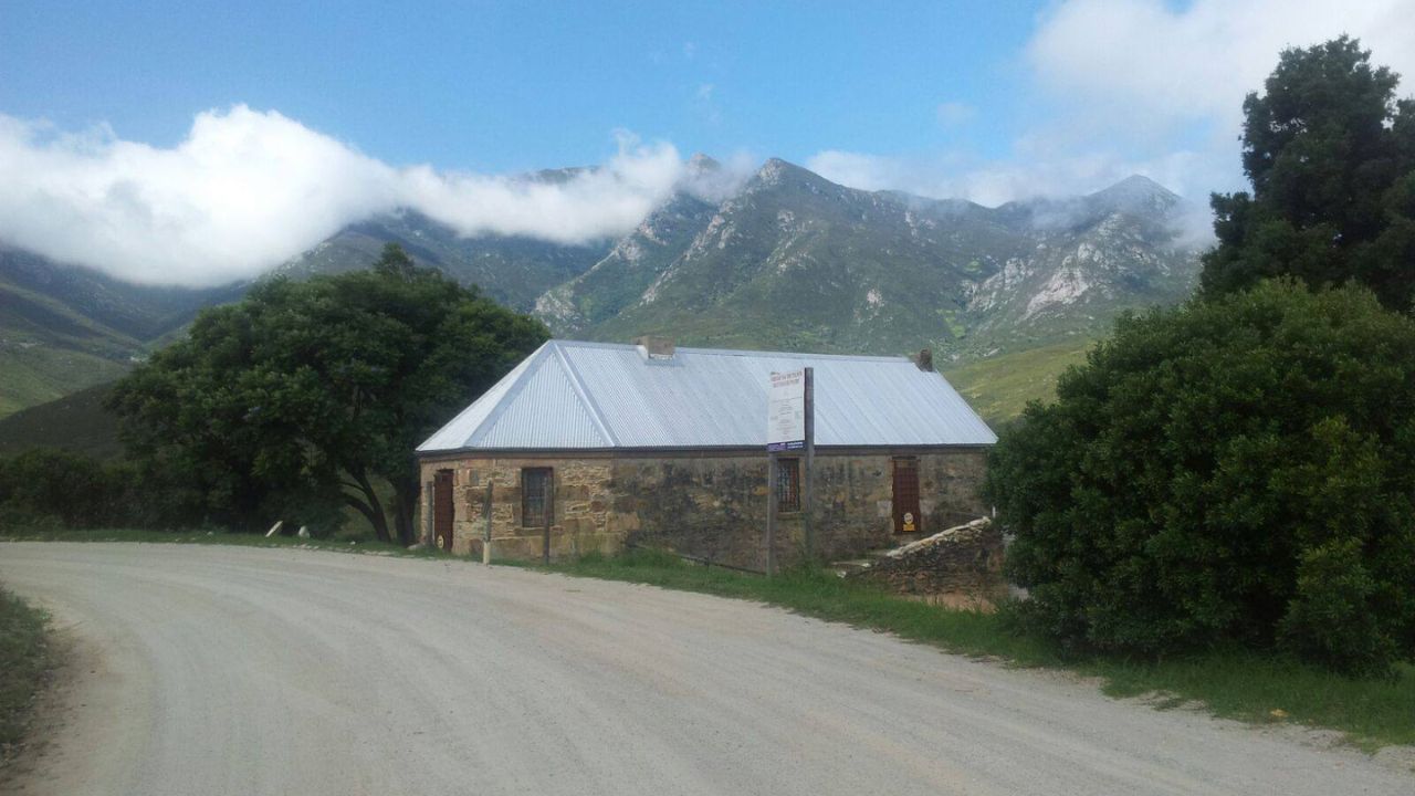 Things to Do in George - Old Toll House Montagu Pass