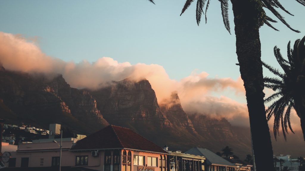 Cape Town skies continue to alternate between sun and clouds