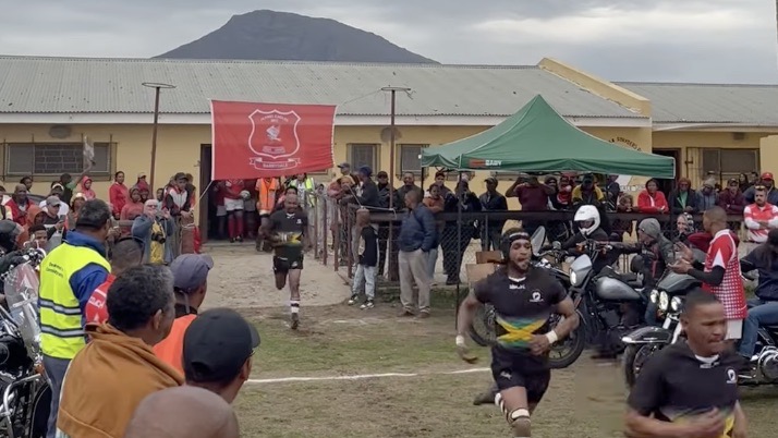 WATCH: Big gees in Barrydayle for local rugby clubs
