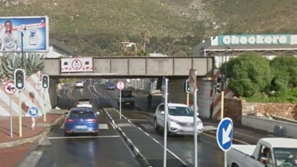 Truck-hungry Muizenberg bridge gets even more warning systems