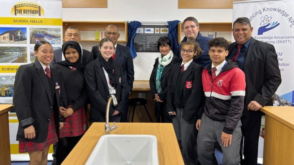 Provincial partnership empowers 9 WC schools with new science labs