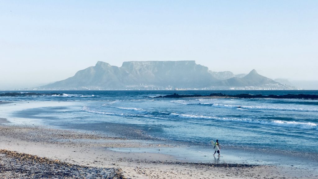 Litter crisis in Bloubergstrand and Milnerton sparks urgent cleanup calls