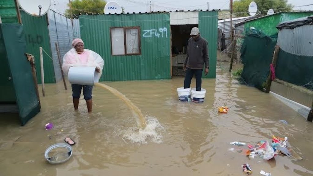 Hundreds flee flooded homes as storms batter Western Cape