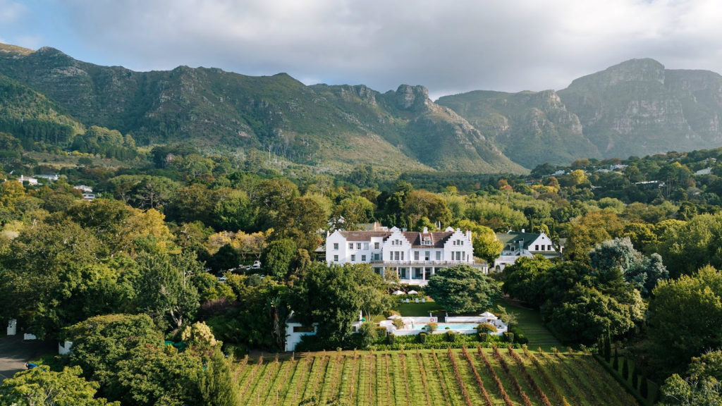 Mountain views, blooms and beautiful rooms at the Cellars-Hohenort Hotel