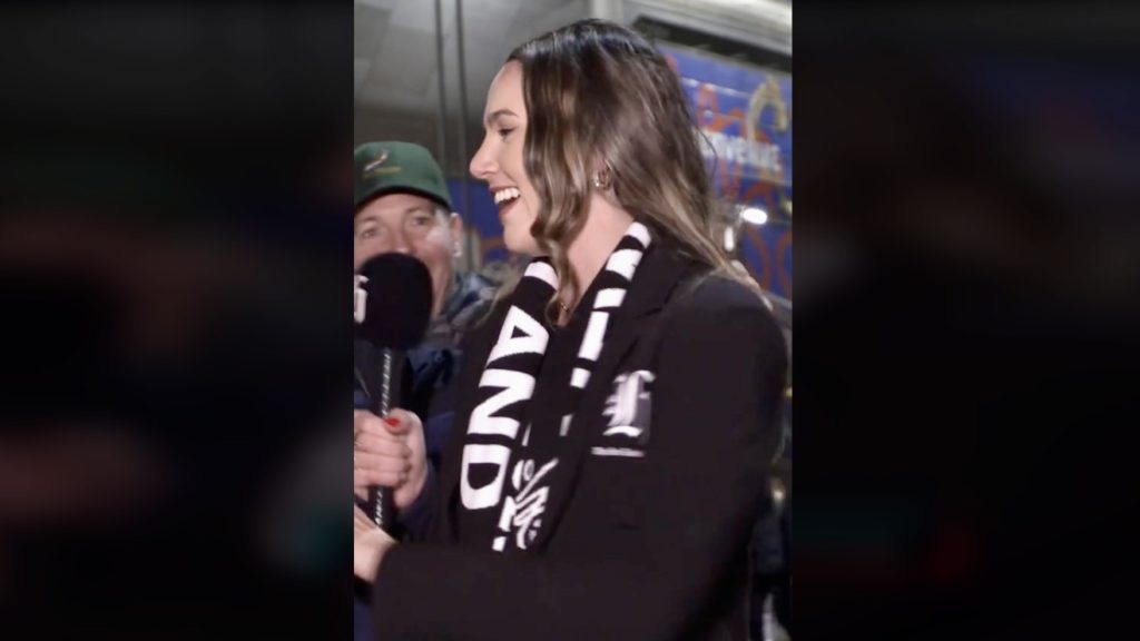 Kiwi news reporter surprises SA fans with her Afrikaans skills at RWC final