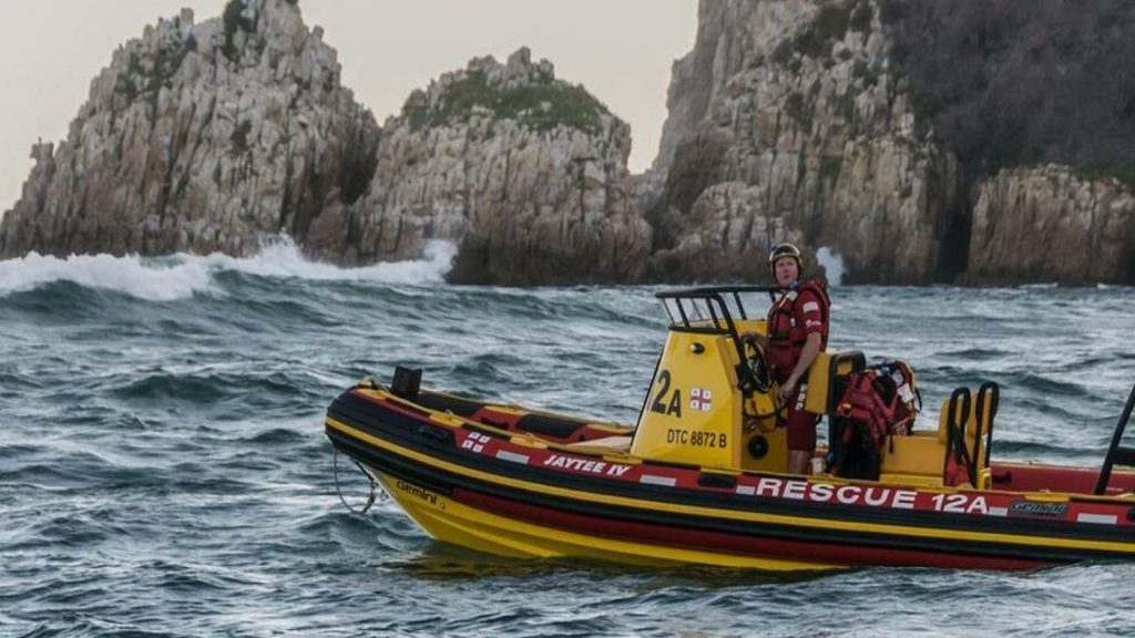 Community helps search for missing boy at Noetzie Beach, near Knysna