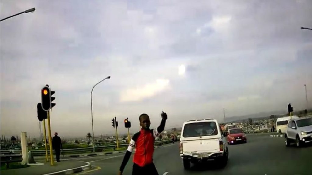 Cape Town motorist knocks armed youth on N2 in robbery attempt