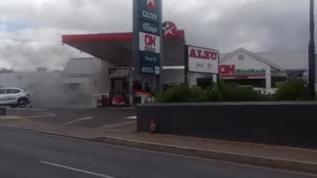 Video of fire incident at Caltex garage in Pniel, cause yet to be confirmed