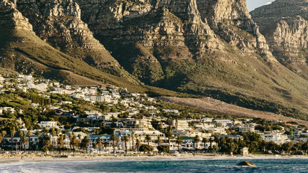 Belhar mother loses R12 000 in Camps Bay holiday house scam