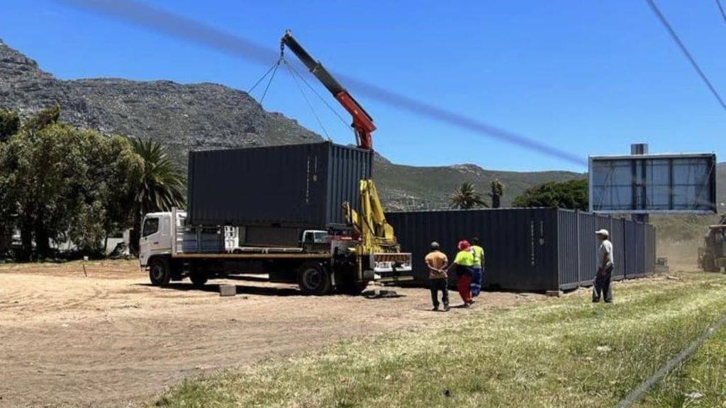 Legal battle ensues over storage containers at Lakeside church