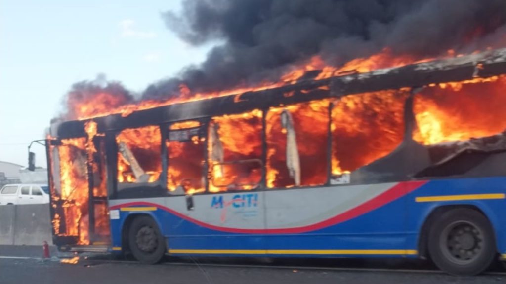 MyCiTi bus fire causes traffic congestion on N2 highway in Cape Town