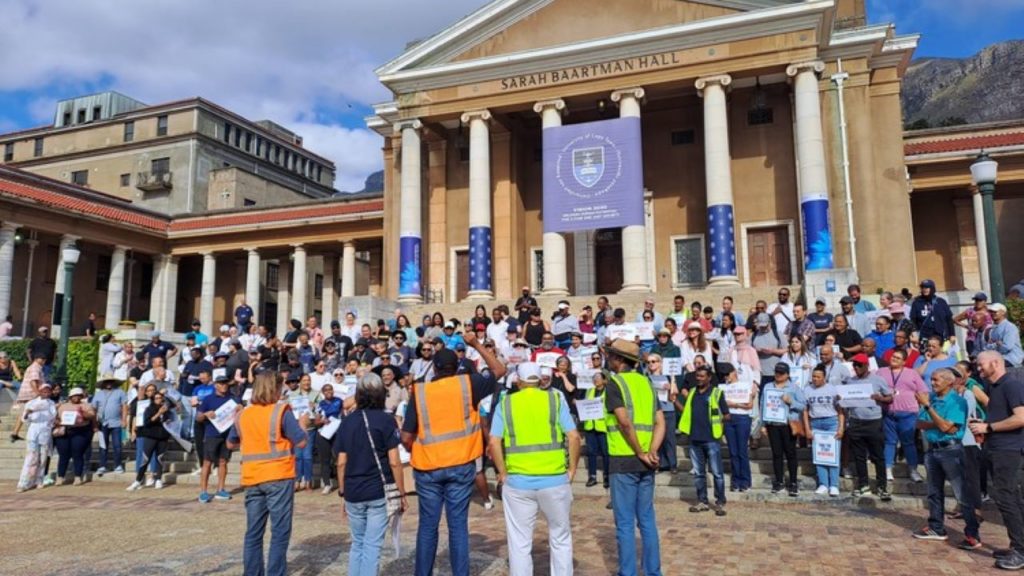 UCT strike begins – support staff demand 7.5% increase for 2024