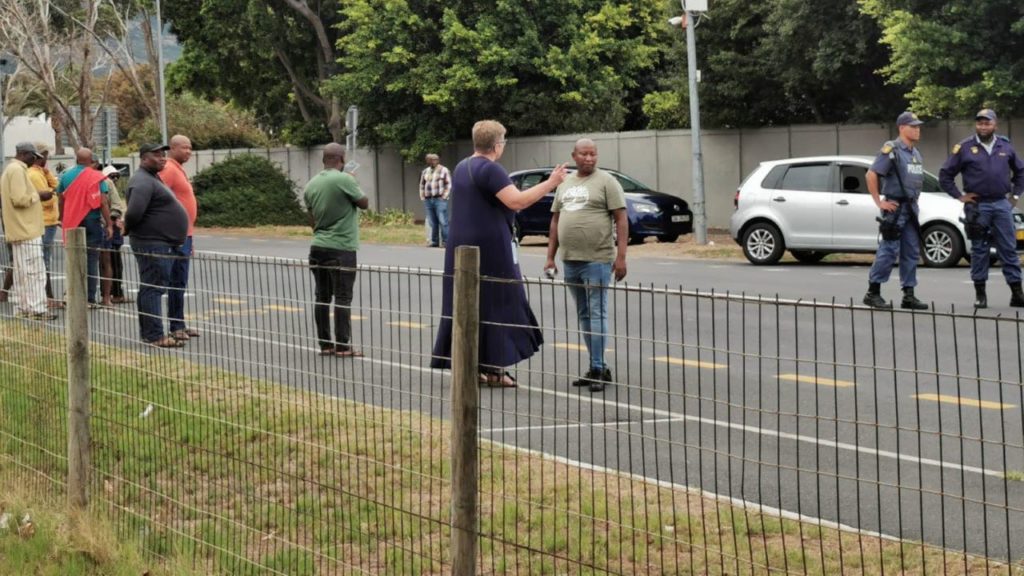 Alleged taxi violence causes chaos in Tokai Road