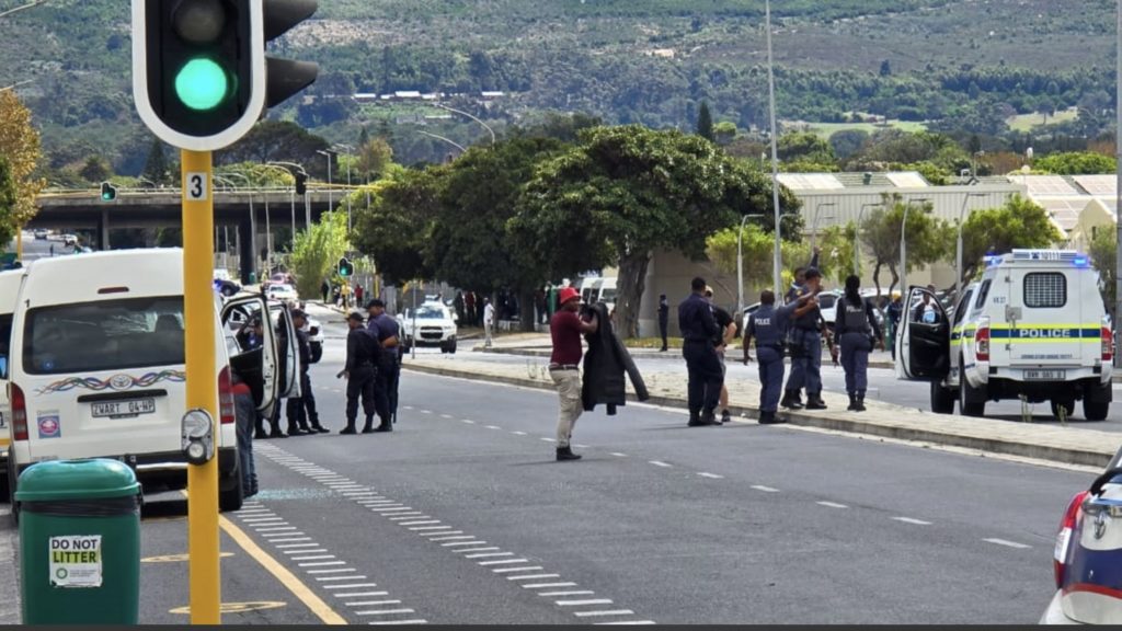 Public advised to avoid Tokai Road as taxi violence continues