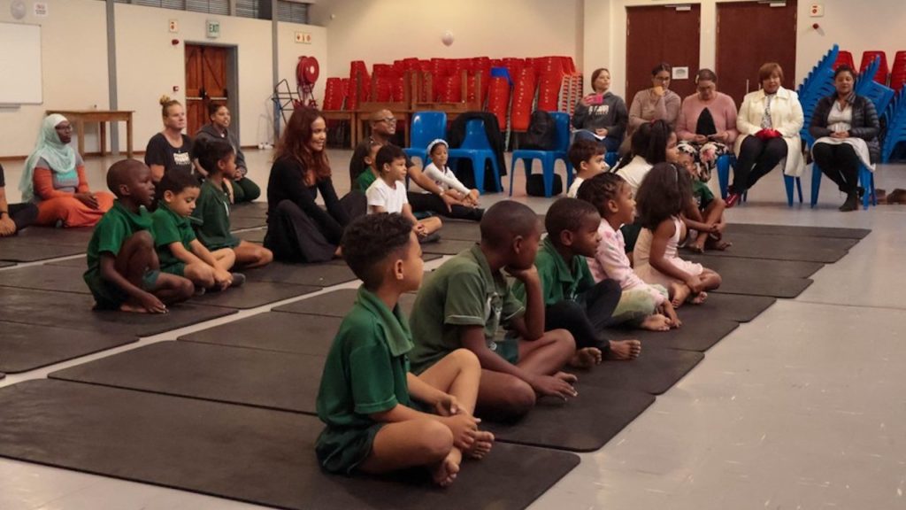 Hollywood star joins yoga classes for Lavender Hill learners